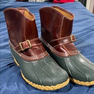 LL Bean waterproof Duck Boots Size 11M Slip on. Barely worn. Excellent condition
